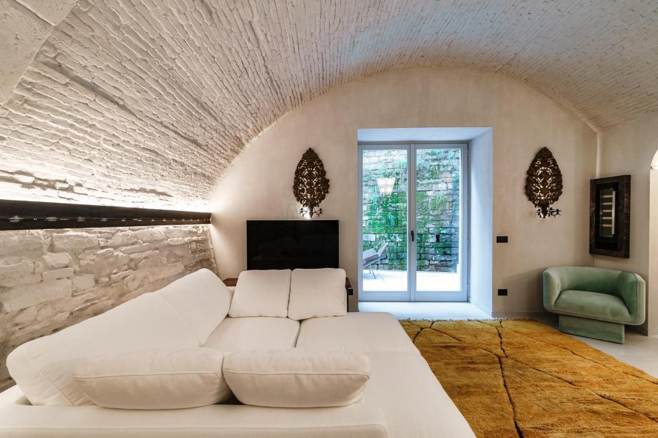 Suites Lorodellago Como - The House Of Travelers Bagian luar foto
