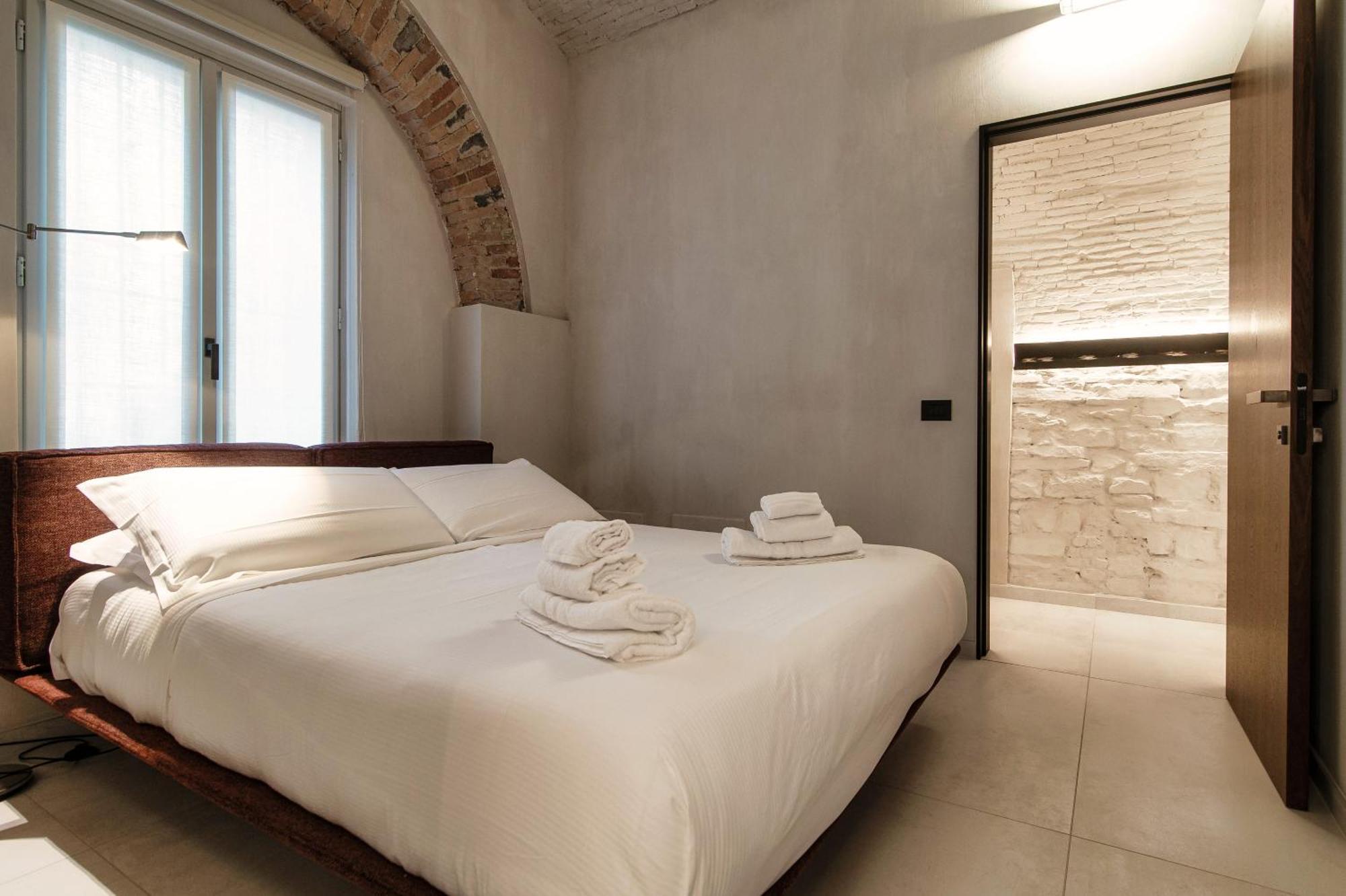 Suites Lorodellago Como - The House Of Travelers Bagian luar foto