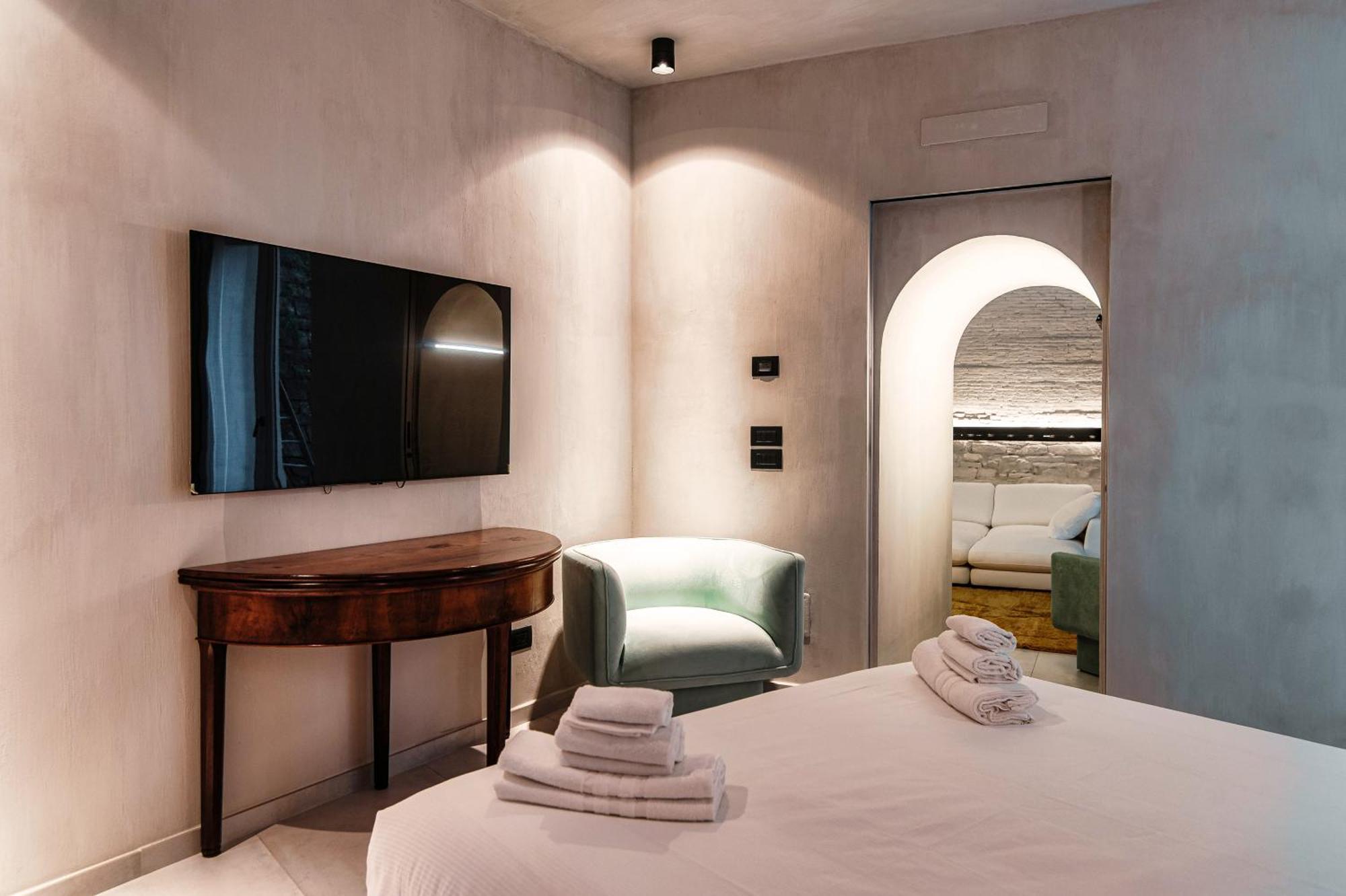 Suites Lorodellago Como - The House Of Travelers Bagian luar foto
